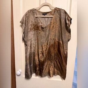 Eileen Fisher Brown and Tan 100% silk Blouse